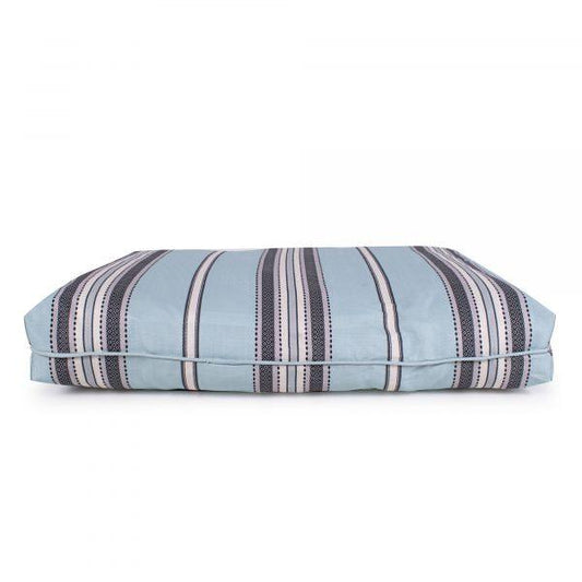Indoor & Outdoor Dog Bed - iloveleia.com