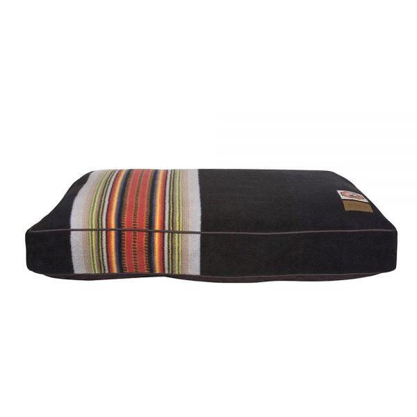 Pendleton dog bed - Acadia National Park - iloveleia.com