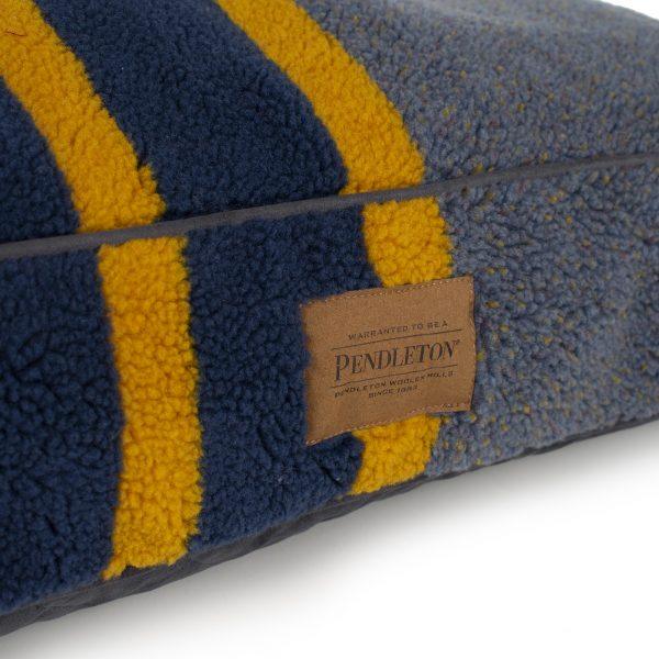 Pendleton Dog Bed - Vintage Camp Lake Pet Napper - iloveleia.com