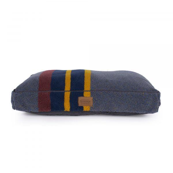 Pendleton Dog Bed - Vintage Camp Lake Pet Napper - iloveleia.com