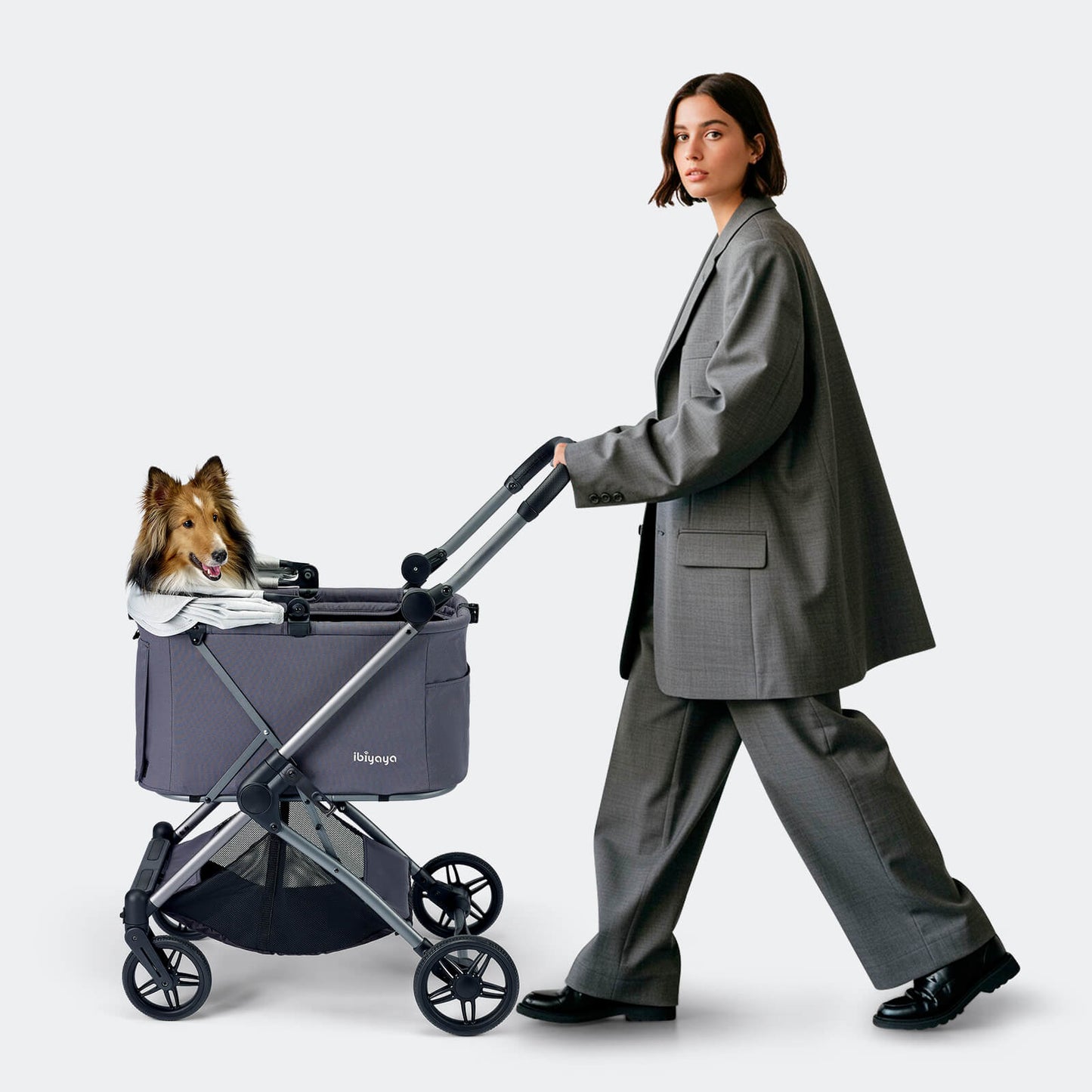 Extra spacious Deep Cabin Dog Stroller | Ibiyaya