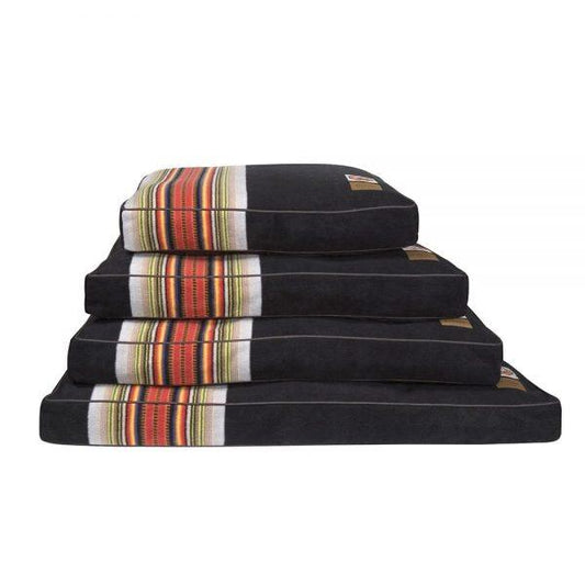 Pendleton dog bed - Acadia National Park - iloveleia.com